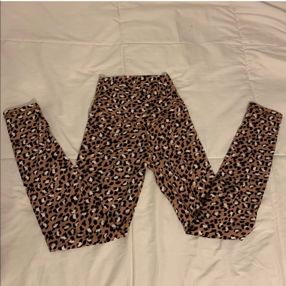 Aerie cheetah crossover leggings - Picture 1 of 3